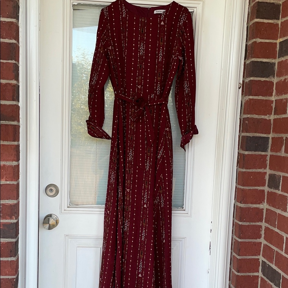 Elegant Burgundy Maxi Dress with long sleeve very nice - Picture 4 of 10